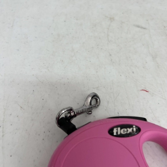 Flexi New Classic Retractable Dog Leash, Cord, 10 Ft For Dogs up to 18 lbs - Picture 2 of 10